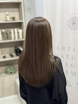 プレビア 上尾店(PREVIA) デザインカラー/レイヤーカット/ウェットヘア/オリーブベージュ