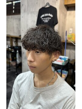 メゾンフォーメン トアロード(Maison for men TorRoad) 王道波巻きスパイラルパーマ