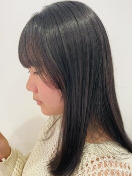 ウッタヘアー(utta hair)の写真/ペタンコや広がりの髪のコンプレックスが解消できるよう、リセッターカットで再現性を高めています。