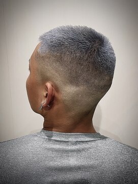 ヒロギンザ 六本木店(HIRO GINZA) シルバー坊主　スキンフェード