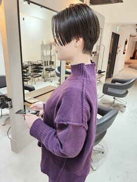ウック(wooc) 前下がりハンサムショート