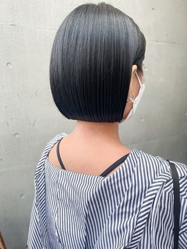 エミス バイ メルト 吉祥寺(emis by melt) 【堀惠】黒髪ボブミニボブツヤ髪髪質改善ぱつっと切りっぱなし