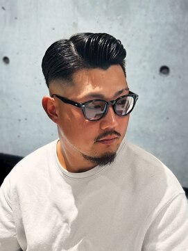 メッツ 原宿(METS) MEN'S/サイドパート×ハイフェード/短髪/ビジネスパーソン向け