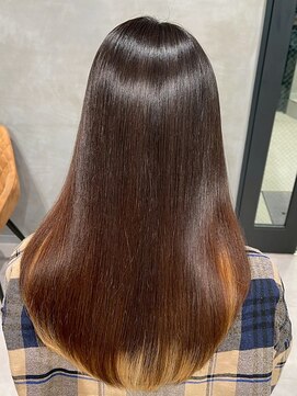 シャルムバイケンジ(Charm.by KENJE) 30代40代50代外ハネミディアムレイヤー髪質改善酸性ストレート