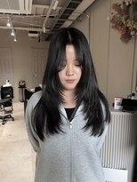 エラ(ere) ハッシュカット ロングレイヤー 艶髪髪質改善ストレート