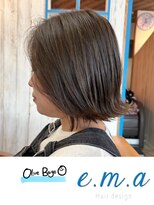 エマヘアデザイン(e.m.a Hair design) オリーブベージュ