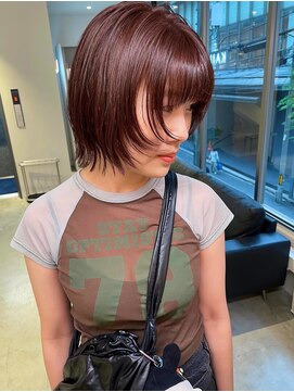 カイラ(KAILA) レイヤーボブ　顔周りレイヤー　レッドブラウンカラー　◇奥村