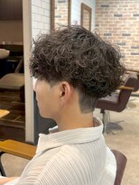 スペックホルダー(Spec Holder) フェザーパーマナチュラルスパイラルパーマ