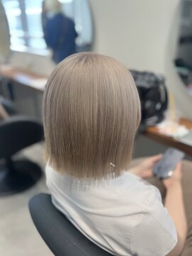 イルダバイグラッシー センター北(iluda by glassi) タッセルボブ＋ハイトーングレージュ【瀬口】