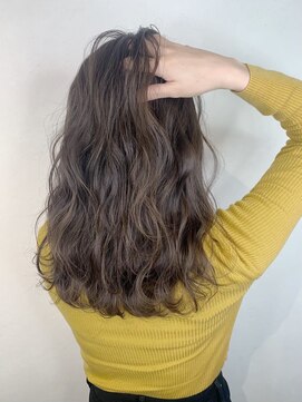 ホワイト 札幌大通店(WHITE) グレーアッシュ