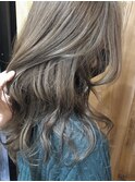 アッシュグレージュカラー＊ロングレイヤースタイルBambi松平愛