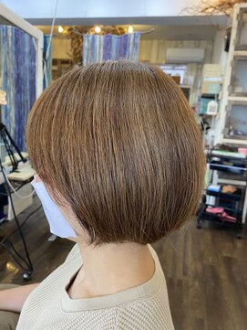 楽流頭 オブヘアー(of hair) ショートボブ