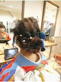 くるりんぱ ツイスト まとめ髪 ヘアアレンジ