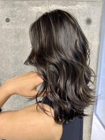 スウィープ 平尾(sweep)&nbsp;【豊塚】ベースは暗め（地毛）の細めハイライトカラー