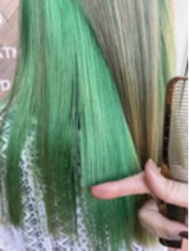 ロダ ヘアー(RODA hair) インナーカラーグリーン