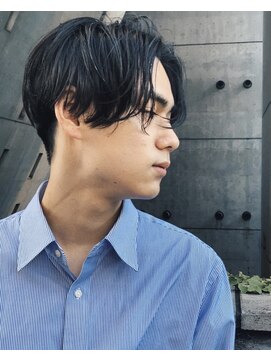 アットラブ バイ ベル(at'LAV by Belle) 子供っぽいショートが苦手な男性へ！大人の前下がりショート