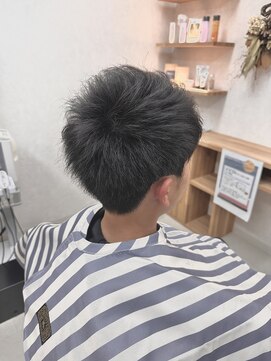 オッディーヘアー アンド スキン(ODDIY HAIR&SKIN) スッキリショート