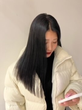 シキ(SIKI) 黒髪ストレート