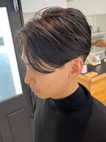 エクシア 西梅田店(EXCIA)&nbsp;【お手入れ簡単でおしゃれに】センターパート×ツーブロック