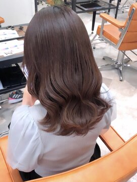 アイリー 名古屋(A/LEE) 前髪のみ縮毛！