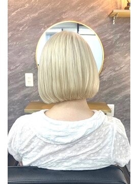 リア 大阪梅田(Ria) ～ブロンドヘア　ボブ～　【Ria 大阪 梅田】