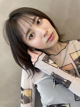 トゥルー 渋谷(TRUE) イルミナカラー/ハイライト/酸熱ストレート/oggiotto