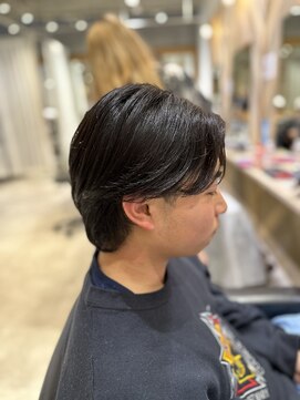 フリーラ 表参道(freera) センター分け