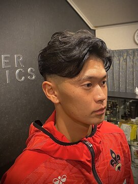 バーバークラシックス(BARBER CLASSICS) かきあげツーブロックフェード