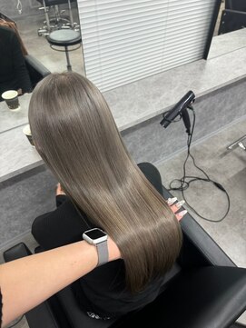 ニューワン バイ ネイバー 立川(Newone by neighbor) レイヤーカットナチュラルハイトーンデザインカラー[立川駅]