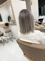 アルーナビューティデザイン シャドールーツバレイヤージュ