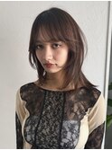 顔周りレイヤー ココアブラウン ミディアムヘア
