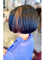 サーティエイト(38)&nbsp;インナーカラー ハイトーン うなじキレイ くびれショートボブ