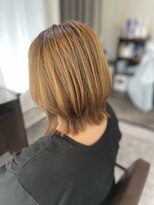 シーナ(Sina)&nbsp;エアリー感あるレイヤーボブ◯