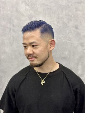 クロムトウキョウ ザ バーバー ネオン 新宿店(CHROM TOKYO the Barber ne/on) 七三スキンフェード/ブルー