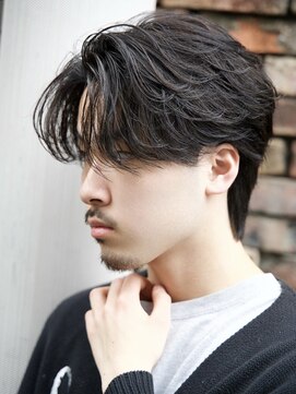 ルーシー 川越(LUCEY) センターパートフェザーパーマシャドウパーマメンズパーマ