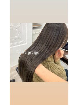 ガーデン ムサシコスギ(GARDEN MUSASHIKOSUGI) 透明感たっぷりオリーブグレージュ