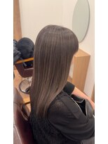 ウェリナ(welina) 大人上品ミディアムストレート×白髪ぼかしハイライト