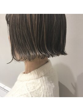 フェンヘアーアイス 中目黒(Fen.hair ici) 切りっぱなしボブ ハイライト アッシュベージュ