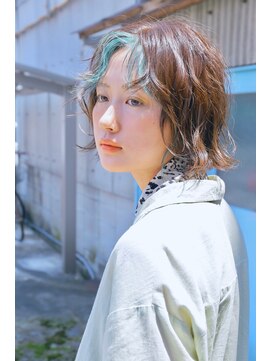 スリーアン(THREE ann.) インナーカラー × ボブレイヤー