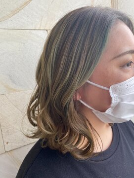 フォレスト ヒル Forest Hill by Genitore 透明感ベージュカラー×サワーグリーンハイライト