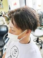 ひみつきち&nbsp;変幻自在のツイストパーマ