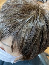 大人女性の髪のお悩みを解決！人気の≪白髪ぼかしのハイトーン≫で明るく透明感のある上品な仕上がりに♪
