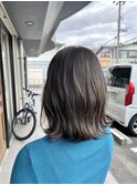 外ハネボブ+ハイライトグレージュカラー