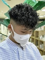 シャルムバイケンジ(Charm.by KENJE)&nbsp;銀座メンズパーマ波巻きシャドウパーマツイストスパイラル無造作