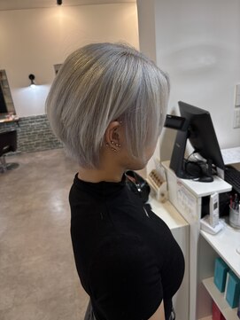 ウル フロム グロウ(ulu.from Grow) ホワイトカラー