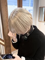 マニア(mania.)&nbsp;メンズハイトーンミルクティーベージュシルバーアッシュレイヤー