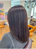  思わず触れたくなる美髪ストレート