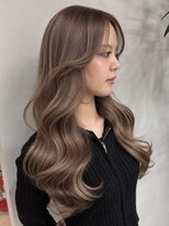 レブ 四条烏丸(Reb,)&nbsp;ブリーチなしダブルカラーレイヤーカットヘーゼルベージュ韓国