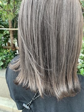 アクトゥス(AEQUITAS) ケアブリーチ×ホワイトグレー