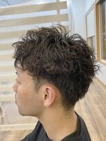 ロルド シェリ(Rold Cheri)&nbsp;ツーブロックツイストスパイラルパーマ